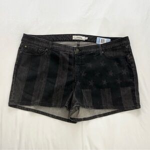 NWT TORRID Womens American Flag Design Black & Grey Denim Shorts 3.5 ", Size 24